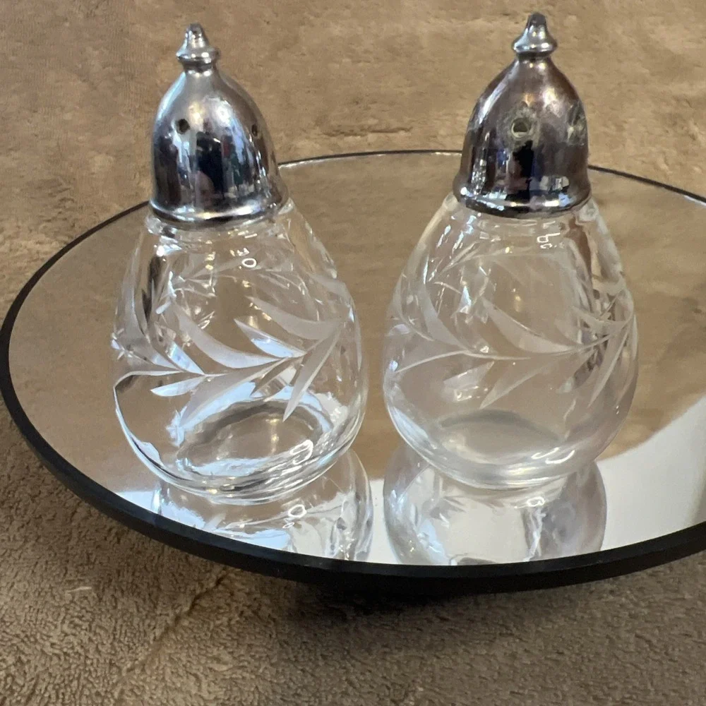 Fostoria Holly Salt & Pepper Shaker Set Vintage 1950s‎ with Chrome Tops 2.75